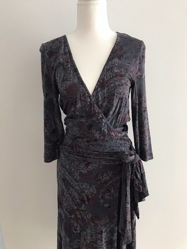WITCHERY Grey Floral Print 3/4 Sleeve 