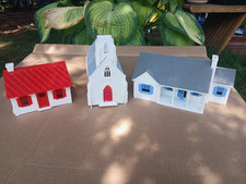 Plasticville O/S Scale Buildings-Model Train Layout-Church-2 Houses