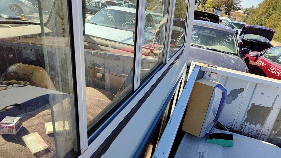 Dodge D350 1981-1993 ventana trasera corredera de vidrio OEM 55134519 Foto 3 de 4