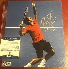 BAS COA ROGER FEDERER SIGNED 8x10 WIMBLEDON TENNIS PHOTO