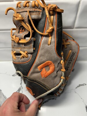 ディマリニ 軟式 グローブ 赤黒 ○激安○DeMariniディマリニ Rogue 125 赤×黒○野球グローブ 外