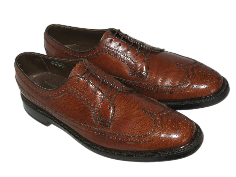 Vintage FLORSHEIM Imperial 93602 Long Wingtip Shoes V-Cleat Brown Men Size 12 A - Image 3 of 4
