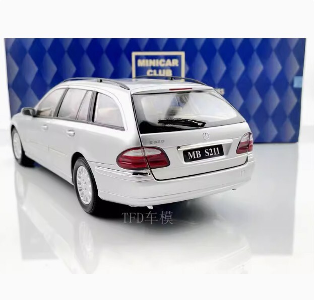 1: 18 Kyosho Mercedes Benz Benz E-Class E320 station wagon W211