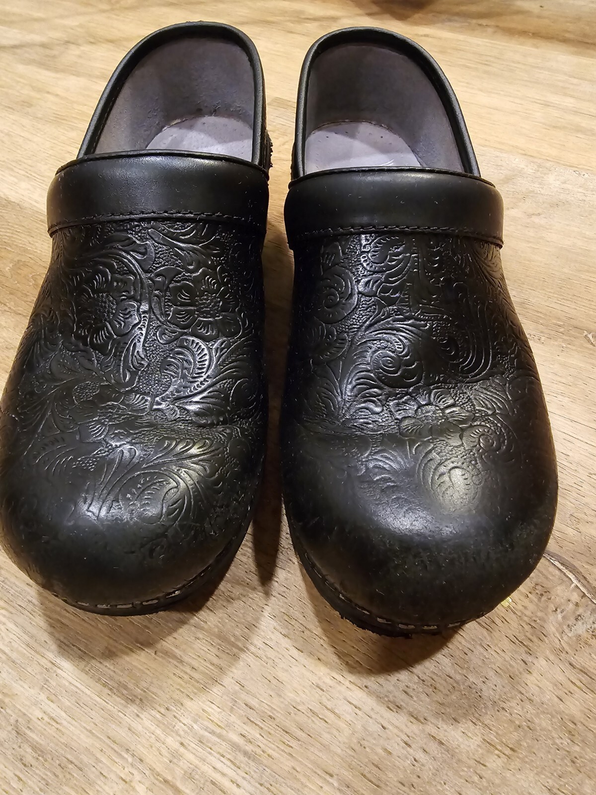 Dansko Clogs Womens 38 Professional Tooled Black Leather Shoes Slip On-image