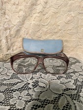 Reading eyeglasses Vintage prescription with blue case       sm