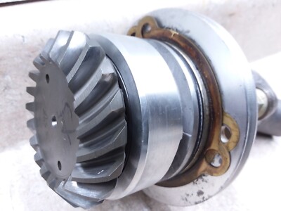 Yamaha 1100 Maxim XJ1100 Middle Drive Gear Rear Shaft w/Yoke 1982