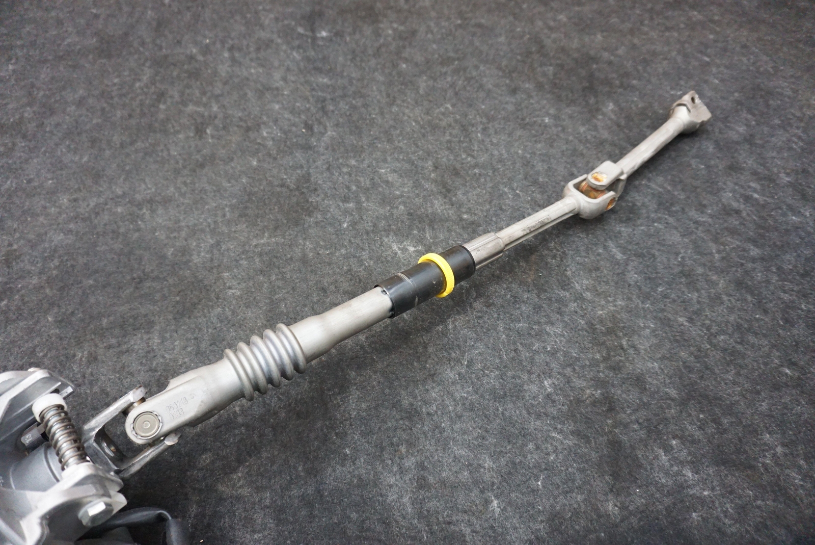 Front Steering Column Shaft Assembly OEM 670038780 Maserati Ghibli M157 2014-17+