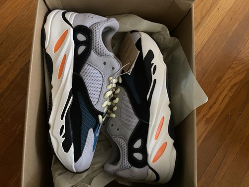 yeezy boost 700 wave runner size 5