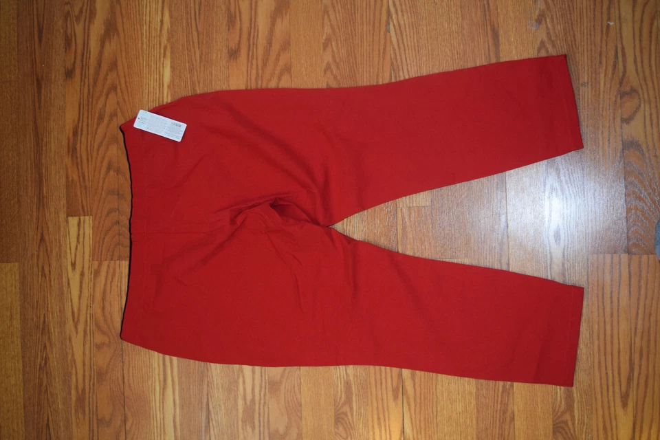 NUEVO CON ETIQUETAS Mujer JUNIO & MARGARITA Cintura Elástica Elástica Suave Sarga Capris Rojo Pequeño S Foto 3 de 3