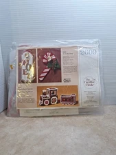 The Creative Circle Deck The Doors Christmas Plastic Canvas Stitch Kit Noel Cane