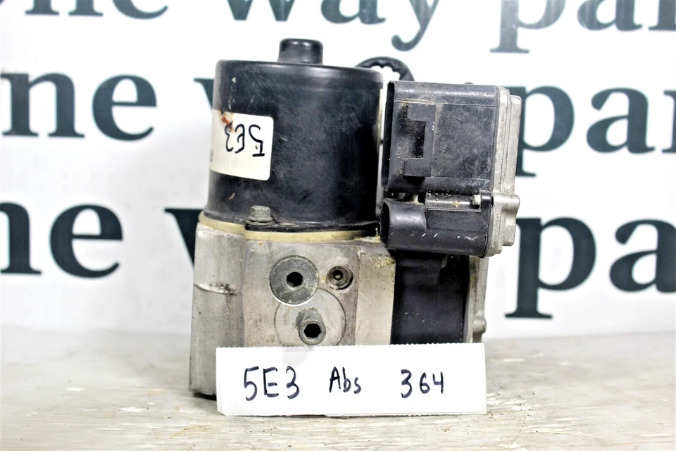 897263884 Isuzu Rodeo 1999-2004 ABS Anti-Lock Bake Pump Control Module 5E3 364 - Image 2 of 4