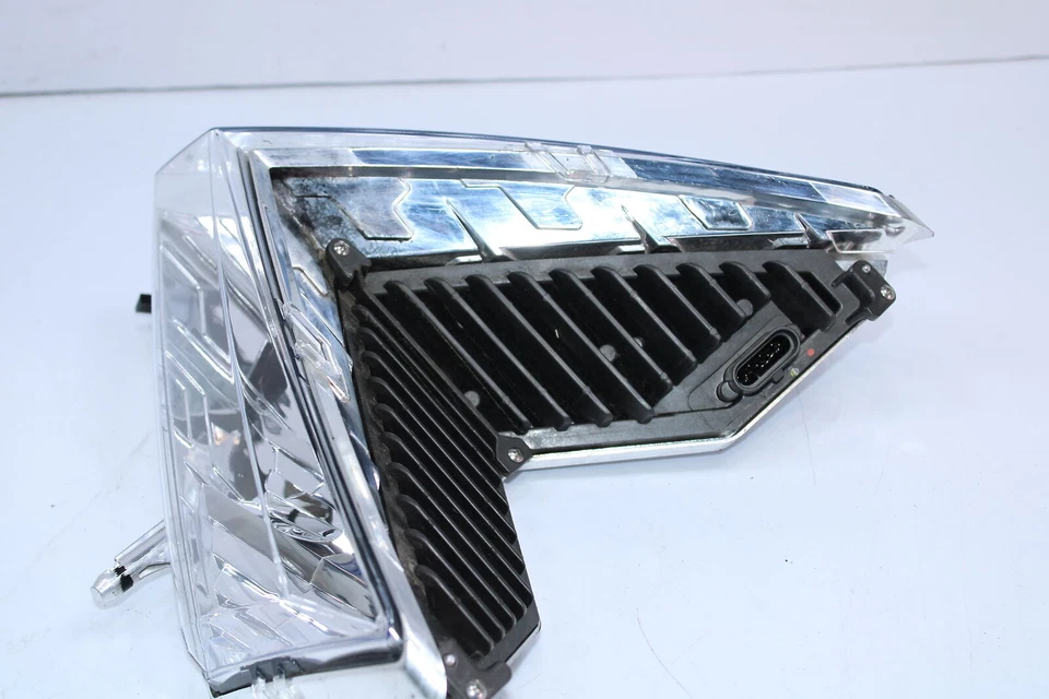 Polaris SwitchBack 800 Pro S 2016 luz delantera lámpara faro 2414096 Foto 4 de 4