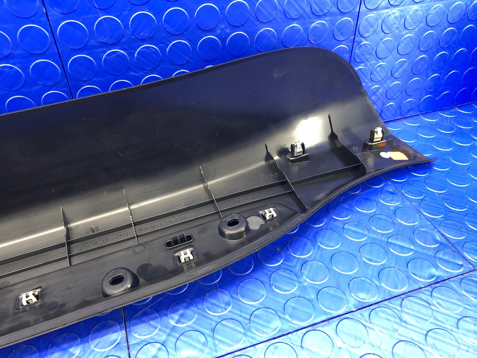 2014-2019 BMW I8 OEM FRONT RIGHT DOOR SCUFF PLATE PROTONIC EDITION 7314938
