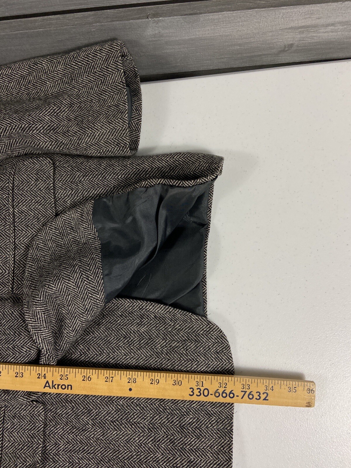 Towncraft Lambswool Herringbone 2 Button Blazer J… - image 11