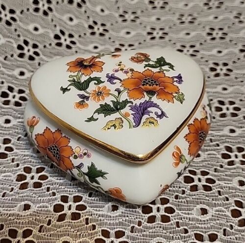 Scatola cuore in porcellana vintage Limoges motivo floreale rosso design - Foto 1 di 7
