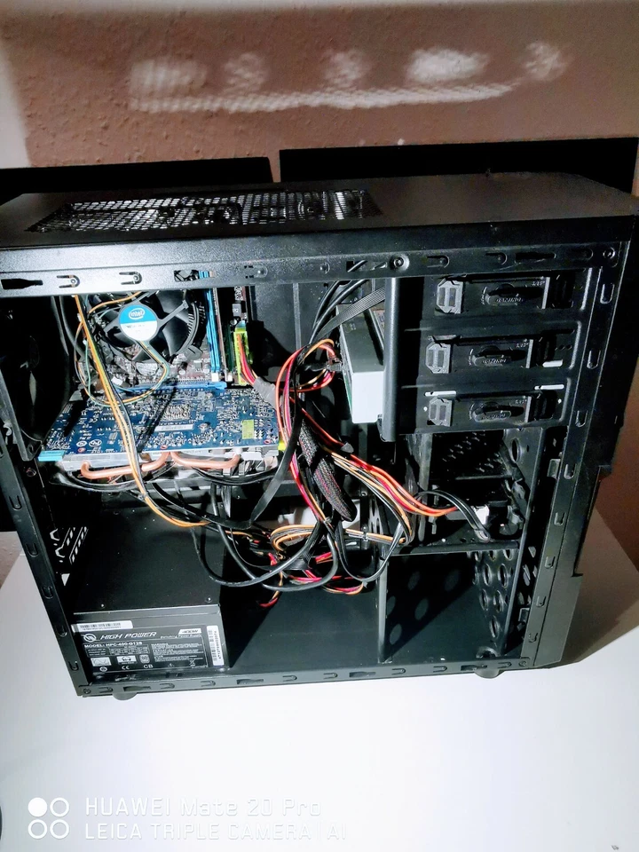 PC Bundle mit Monitor, gebraucht, WIN 10 Pro, 2048MB ATI AMD Radeon HD - Bild 2 von 4