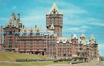 R459046 Le Chateau Frontenac et la Terrasse Dufferin Quebec Chateau Frontenac an