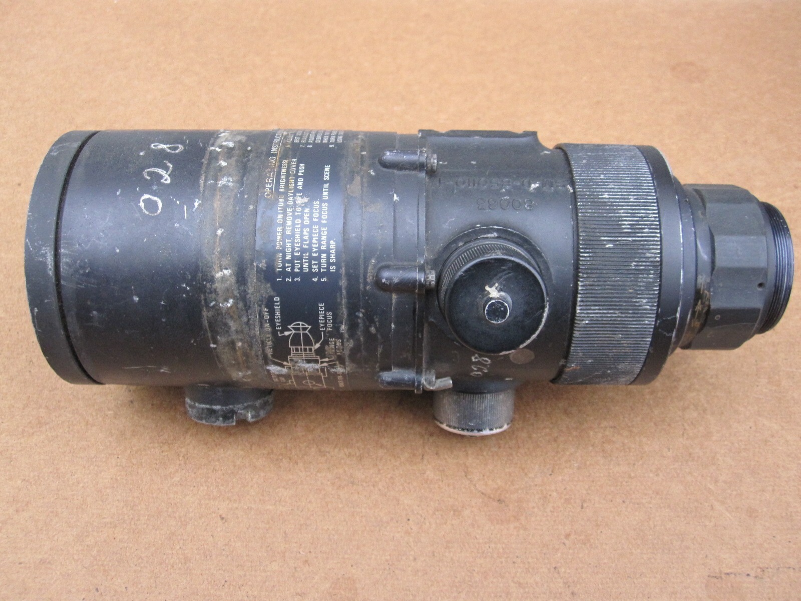 AN/PVS-4 Night Vision Scope and Case - (Non-functioning unit will not ...