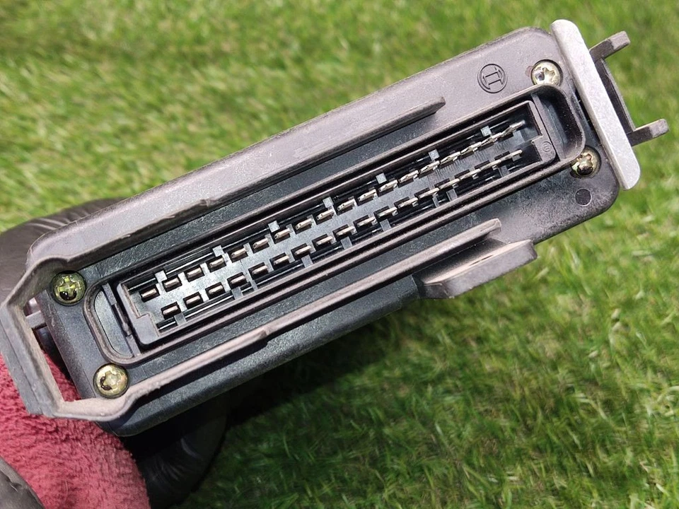 Audi 80 90 B3 1988 Petrol Engine Control Unit ECU 443907311 DTR59825 - Image 2 of 4