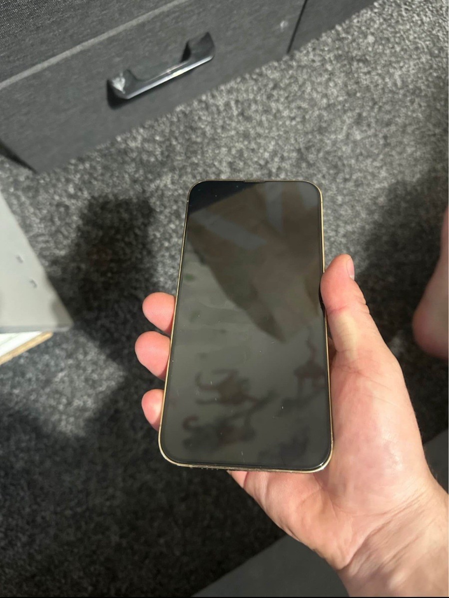 Apple iPhone 13 Pro Max - 256GB - Graphite (Unlocked) A2643 Apple iPhone 13 Pro Max - 256GB - Graphite (Unlocked) A2643