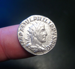 Philippus Arabs Antoninian AEQVITAS AVGG 3 54g