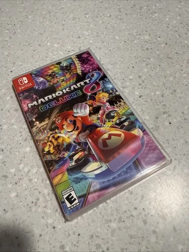 Mario Kart 8 -- Deluxe Edition (Nintendo Switch, 2017) [Physical]