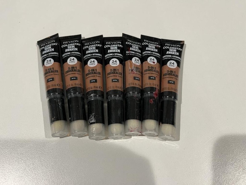 7 PCS OF REVLON COLORSTAY SKIN AWAKEN 5-IN-1 CONCEALER #070 NUTMEG IMP PACKAGE