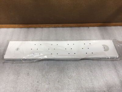 ClearOne Beamforming Microphone Array White 860-001-003 ----- *POWERS ON*