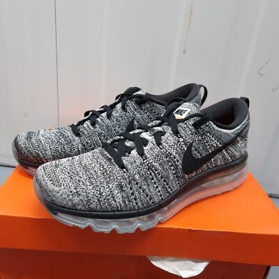 Nike Flyknit Max Oreo Sneaker verschiedene Größen (620469 105)