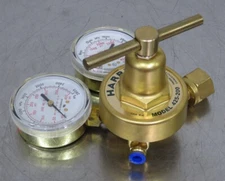 T193077 Harris 425-200 Gas Regulator w/ CGA-540 Oxygen Connection