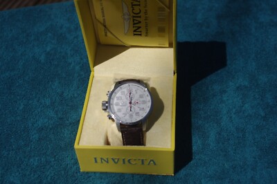Invicta Chronograph - weißes Zifferblatt