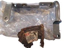 NOS Yamaha Windshield Single Mounting Bracket Roadstar Road Star STR-4WM03-40