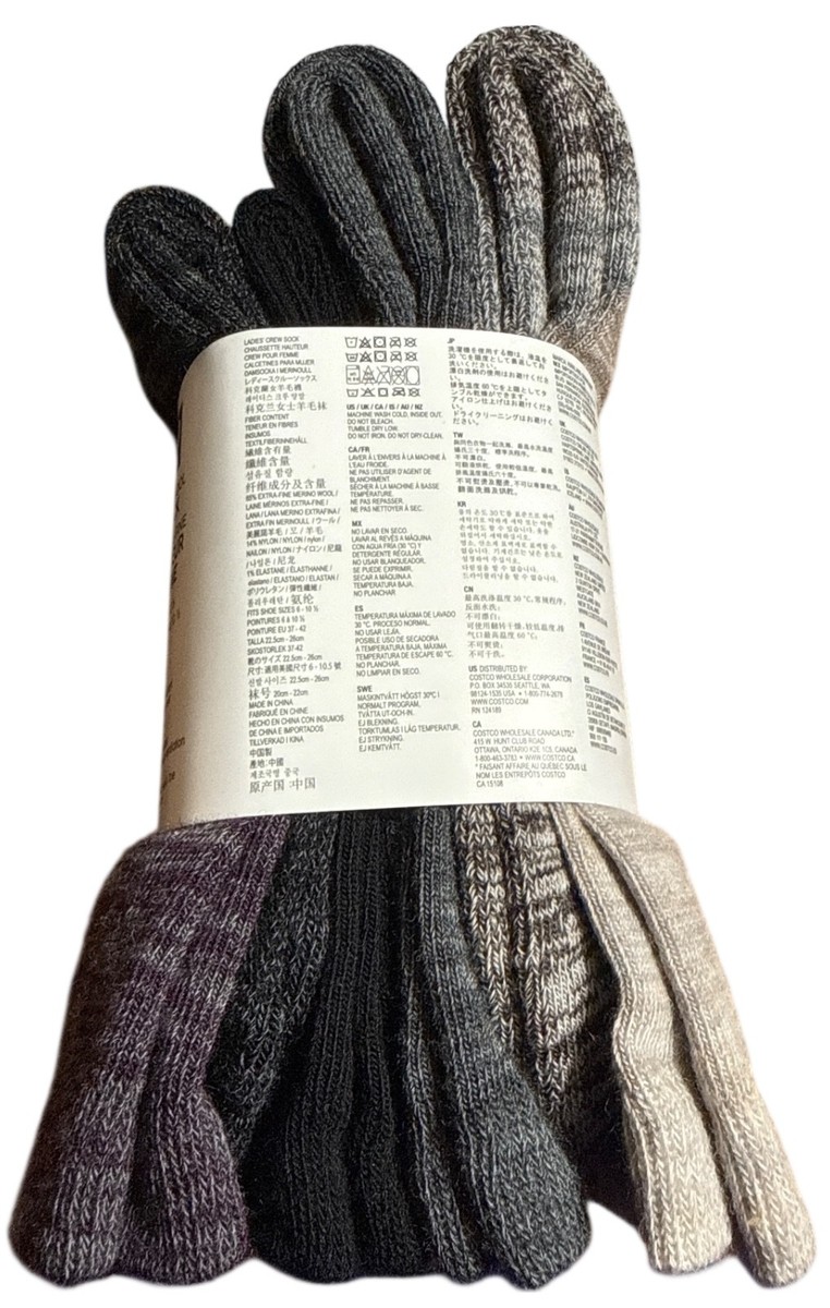 りん KIRKLAND Signature Ladies' Extra-Fine Merino Wool Crew Socks
