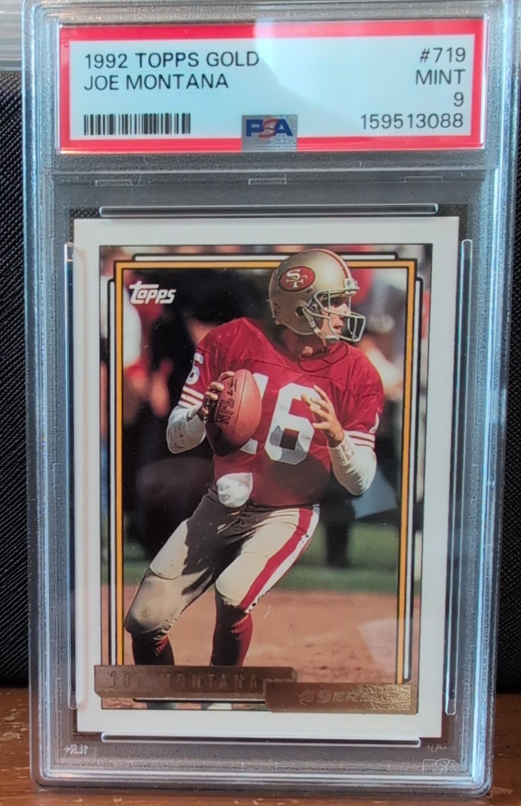 1992 Topps - Joe Montana #719 Gold PSA 9