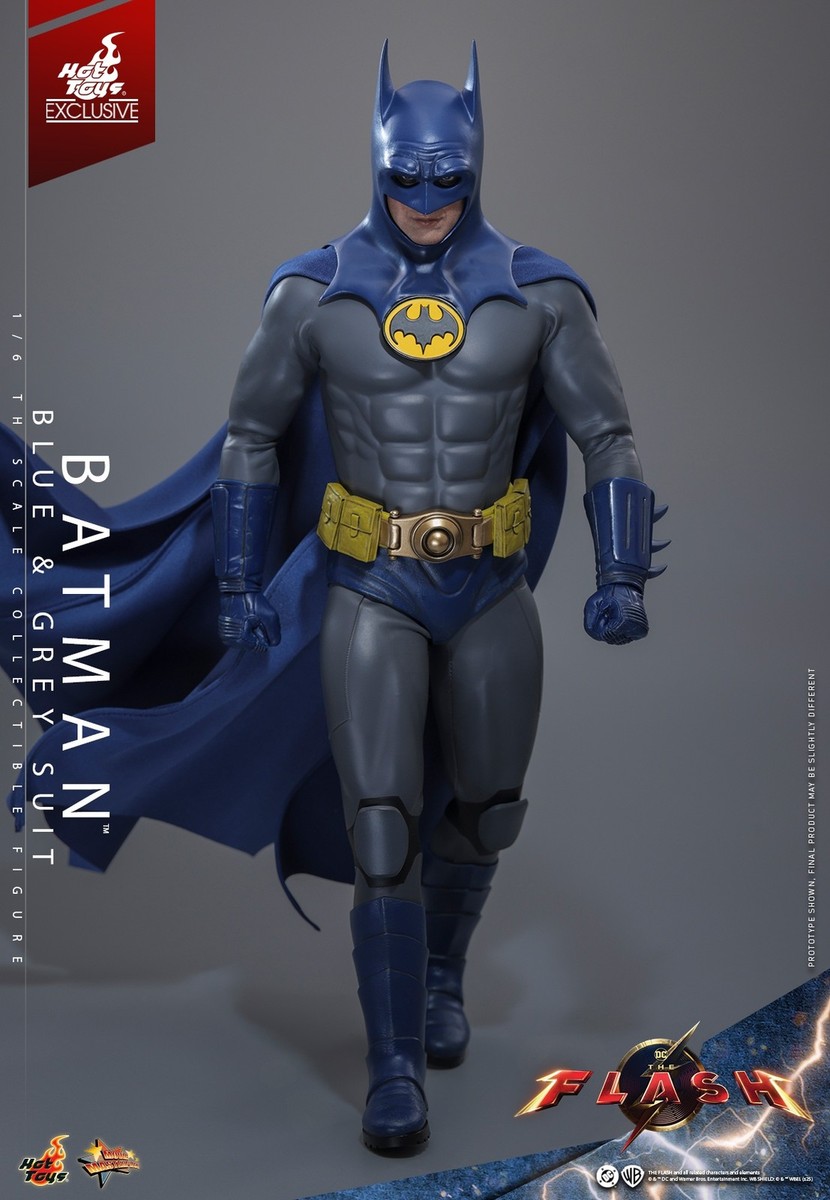 In Stock New Hot Toys MMS834 The Flash 1/6 Batman (Blue&Grey Suit