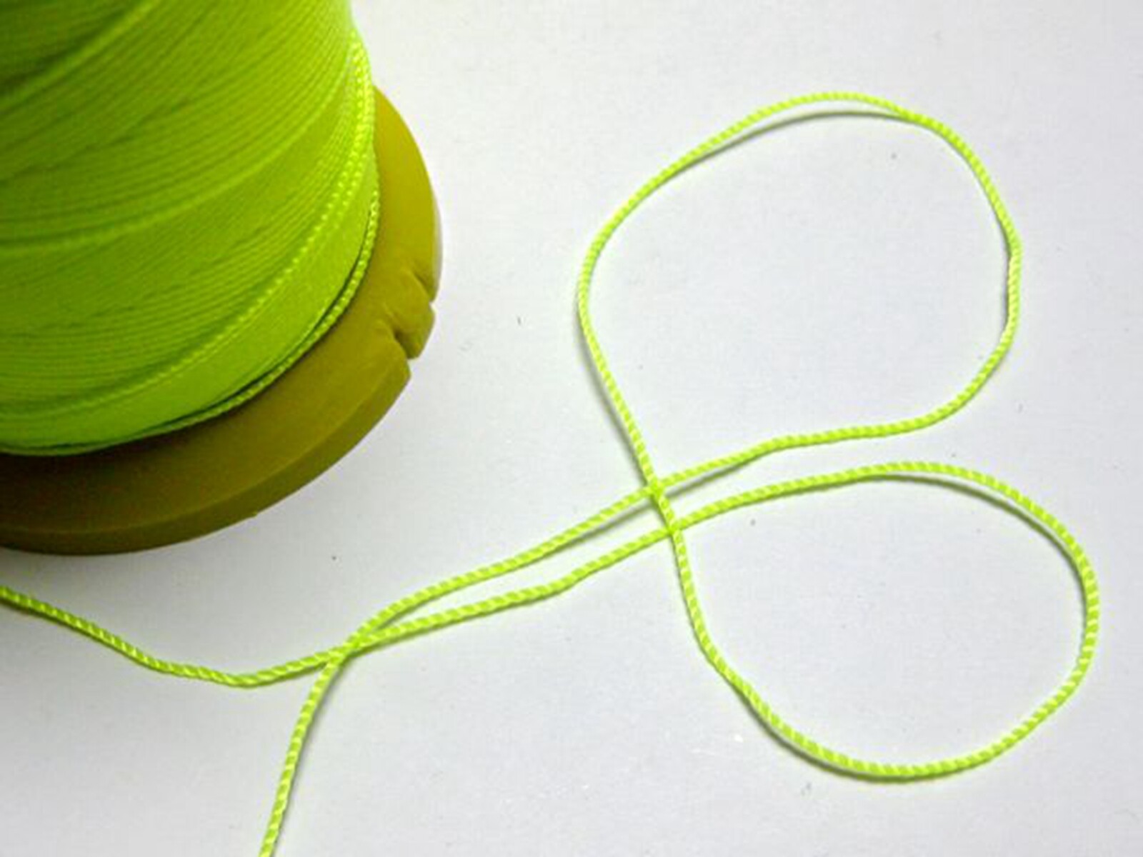 One Spool Nylon Beading Thread BEAD Cord String 750Meter 210D/3 Colour ...