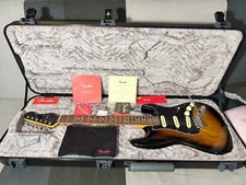 Fender American Ultra Luxe Stratocaster RW, 2-Tone Sunburst