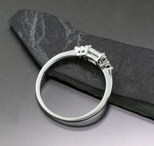 Anelli con diamanti baguette in oro bianco | Acquisti Online su
