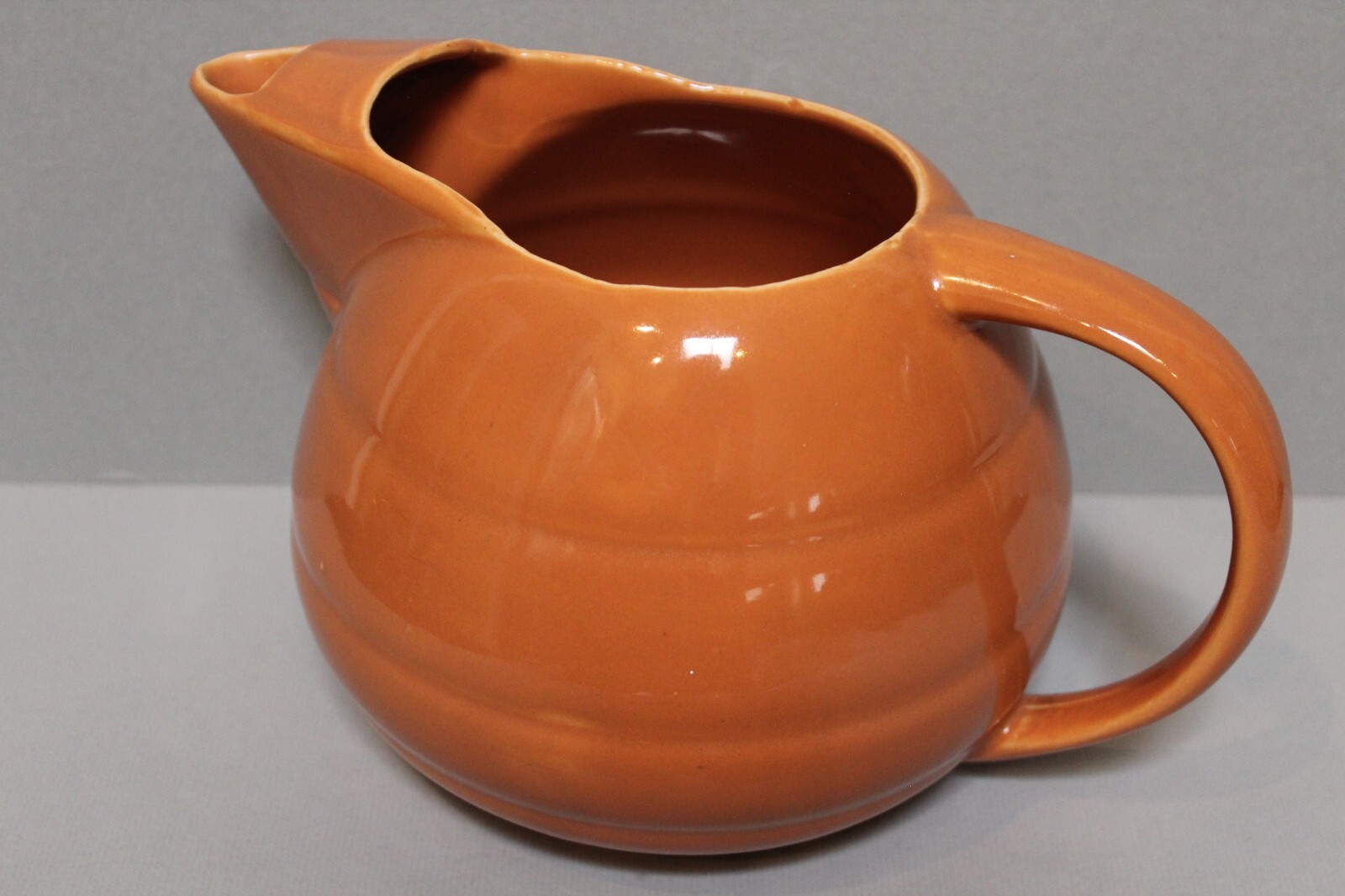 Vintage Bauer Pottery Pitcher Ring Ribbed Ice Lip Burnt Orange Glaze 6 1/2” Tall