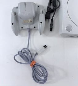 SEGA Dreamcast HKT-3020 Home Console + Controllers + Cables - Tested and Working