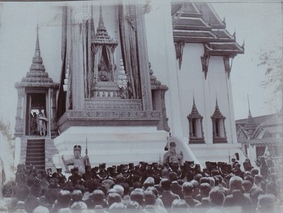 Robert Lenz (1864-1939) - King Rama VI shows himself to his people - probably 1910