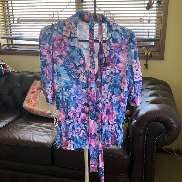 Kachel blouse with tie size 8