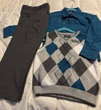 Boys 3 Piece Outfit Size 6 Great Condition. Love The Colors Together
