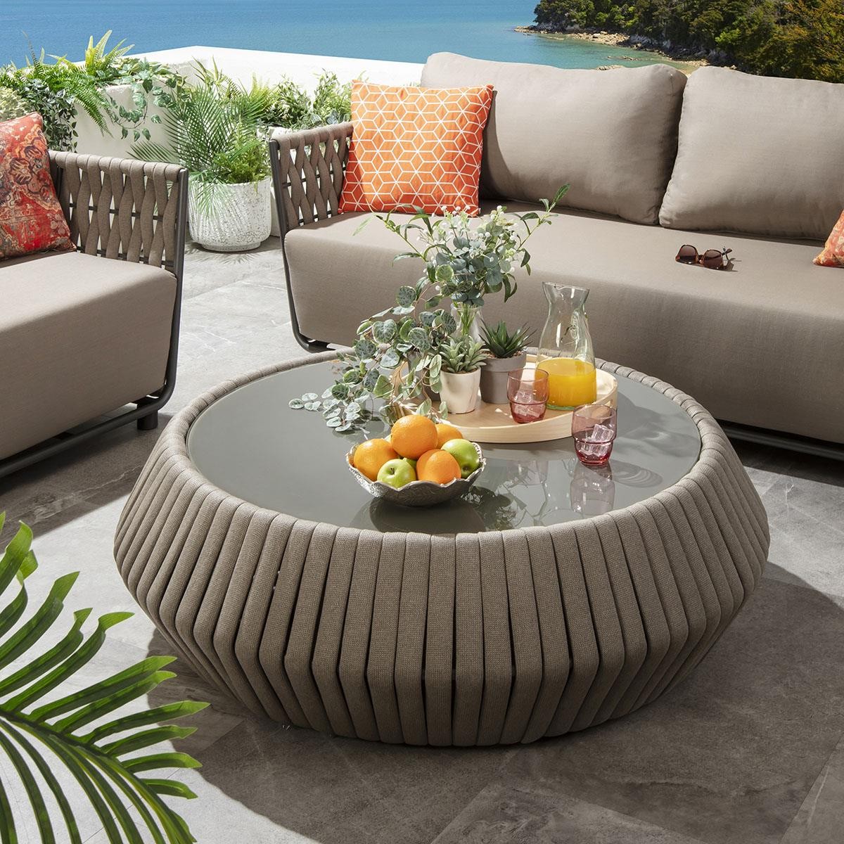 Modern Round Outdoor Coffee Table Glass Top Beige Rope Weave 120cm