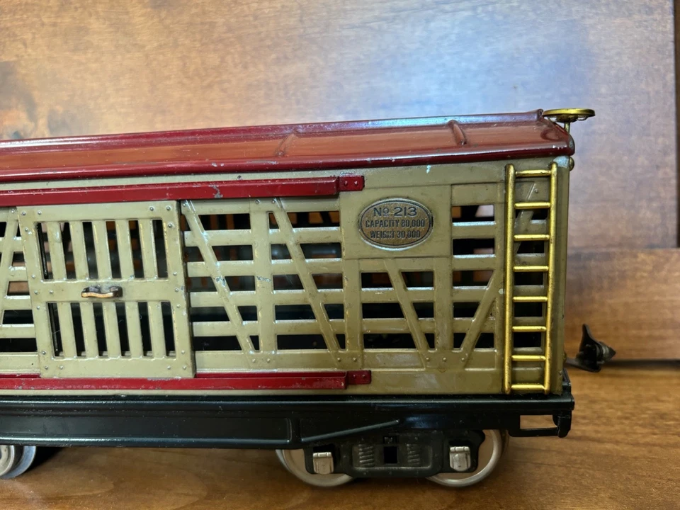 Lionel Standard Gauge Pre-War 213 Cattle Car Mojave/ Maroon Very Good C6 - Image 4 of 4