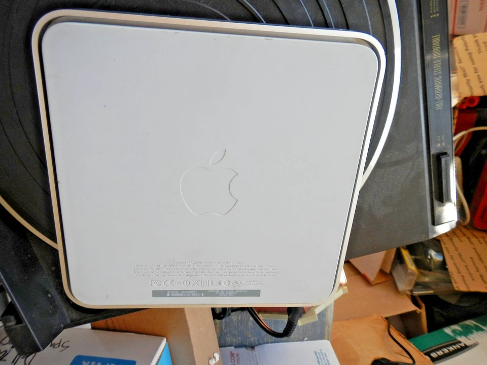 Apple TV 1st Gen A1218 Silver Media Streamer HDMI    - No Remote - Image 2 of 2