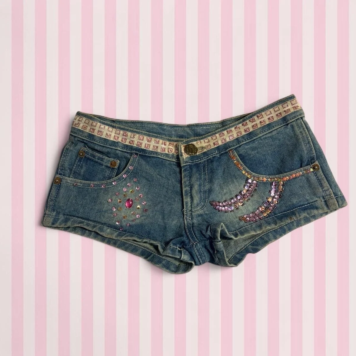 Ultra Low (Less than 6.5 in) Juniors Size Shorts for Women for