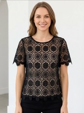 BANANA REPUBLIC BLACK LACE CROCHET TOP SZ XS 0 2