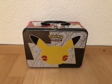 Leerer Pokémon Celebrations Sammelkoffer