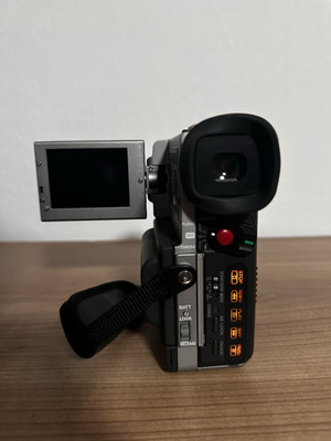 Sony DCR-PC7E Mini DV Camcorder Videokamera